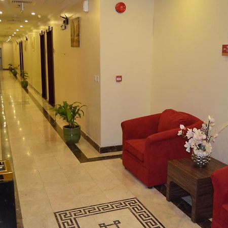 Diamond Suites Nadinah Luaran gambar