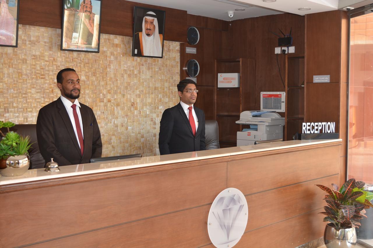 Diamond Suites Nadinah Luaran gambar