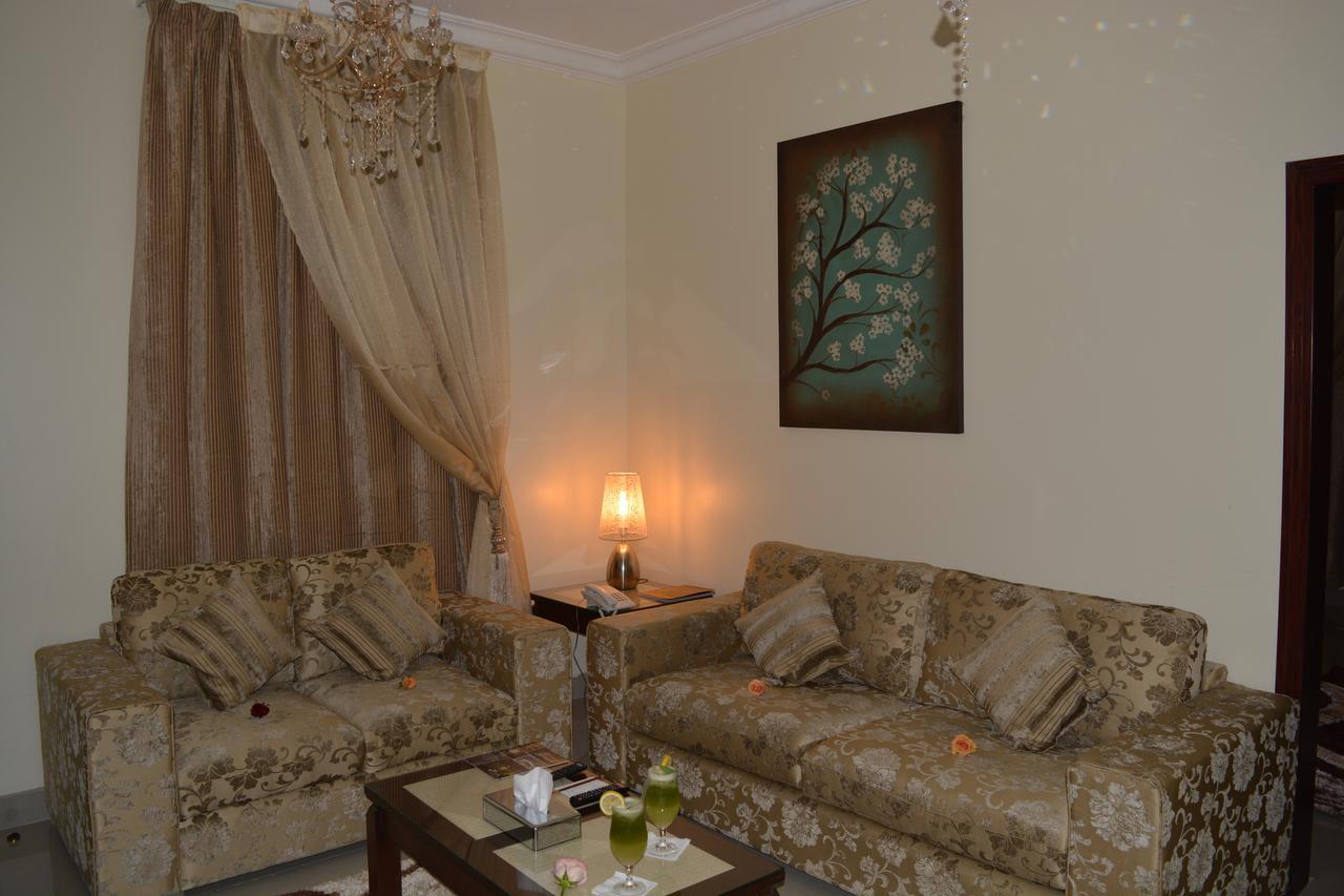 Diamond Suites Nadinah Luaran gambar