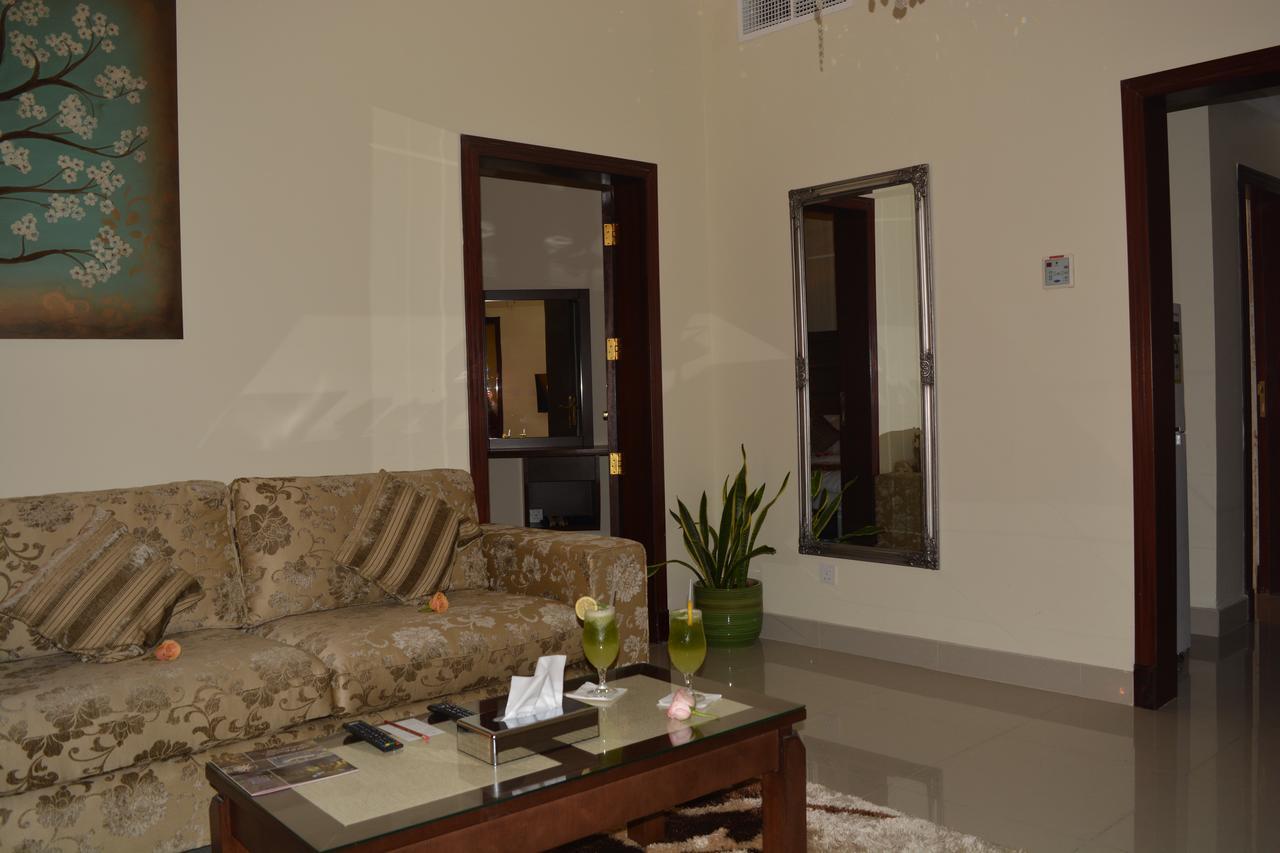 Diamond Suites Nadinah Luaran gambar