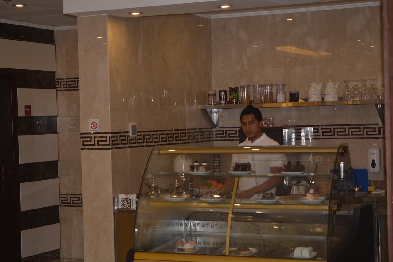 Diamond Suites Nadinah Luaran gambar