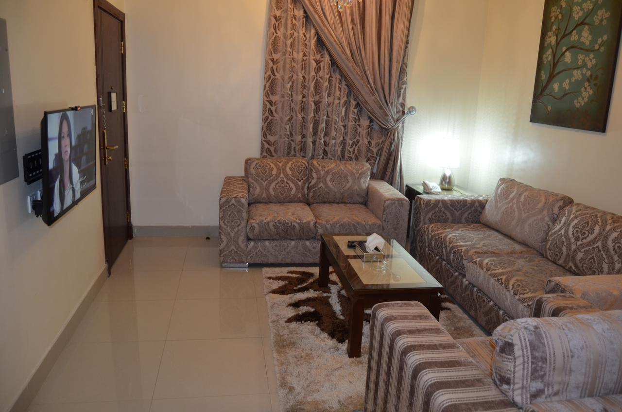 Diamond Suites Nadinah Luaran gambar