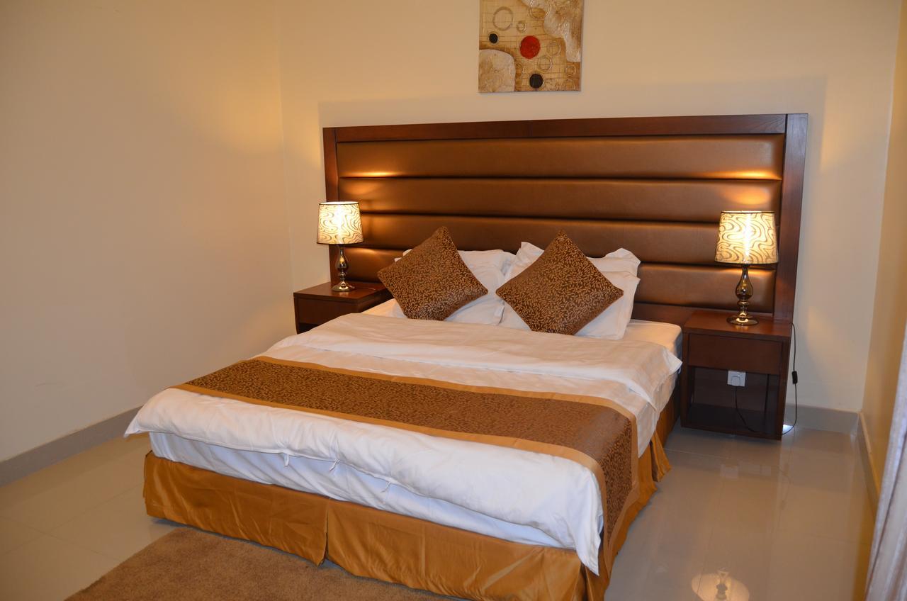 Diamond Suites Nadinah Luaran gambar