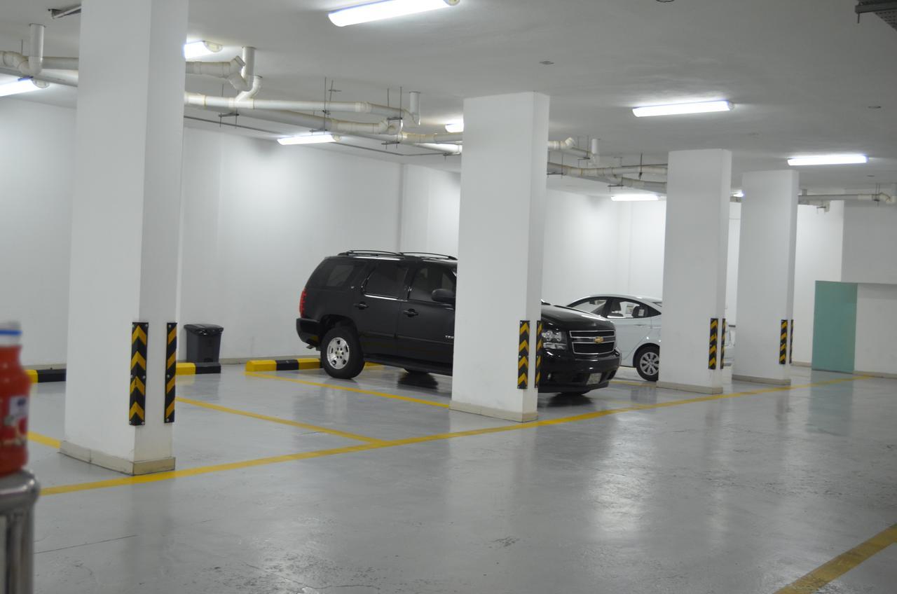 Diamond Suites Nadinah Luaran gambar