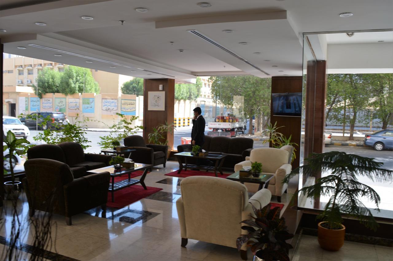 Diamond Suites Nadinah Luaran gambar