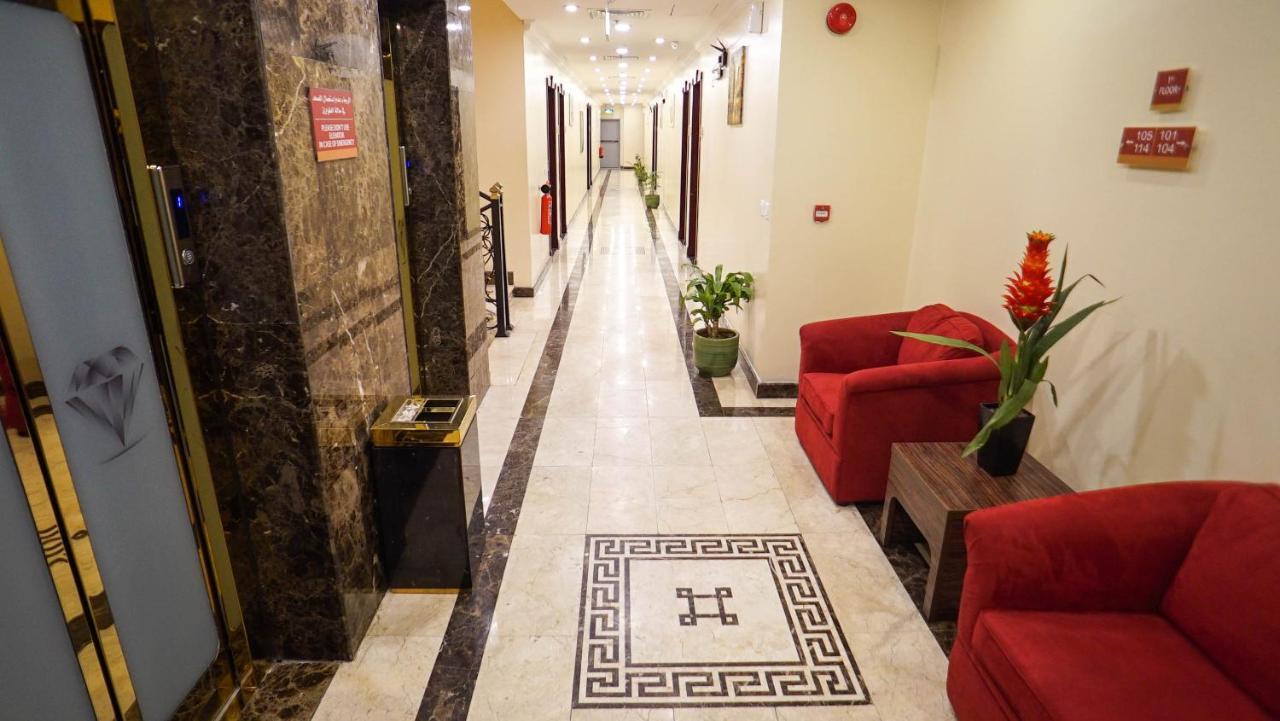 Diamond Suites Nadinah Luaran gambar